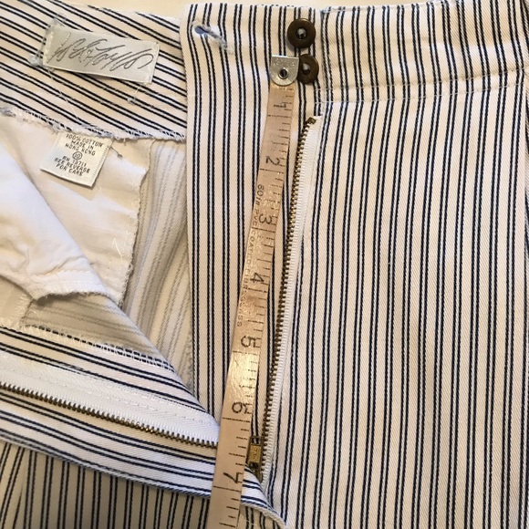 Lord & Taylor Walk Shorts - Picture 7 of 8